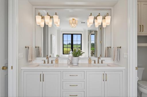 3921 White Oak Lane, Excelsior, MN 55331