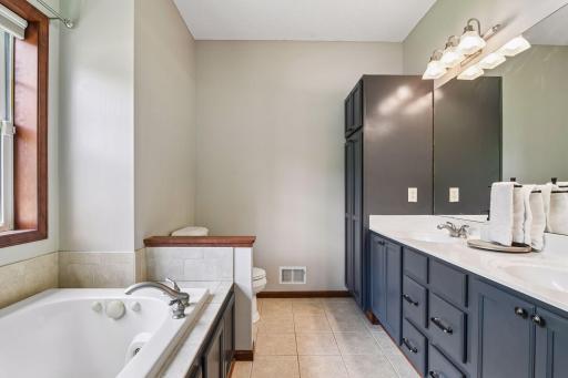 7115 County Road 10, Chaska, MN 55318