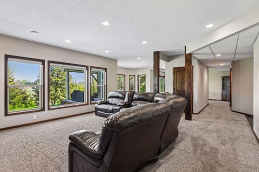7115 County Road 10, Chaska, MN 55318