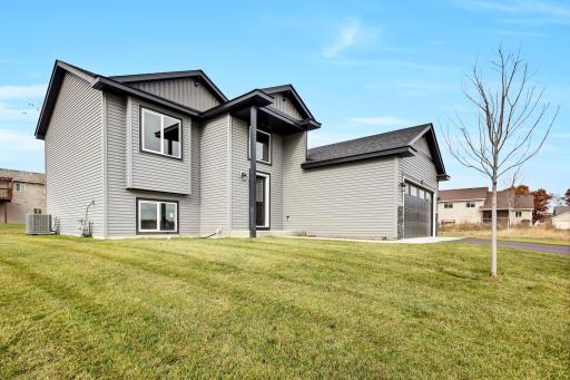 1319 Jasmine Lane NE, Saint Joseph, MN 56374