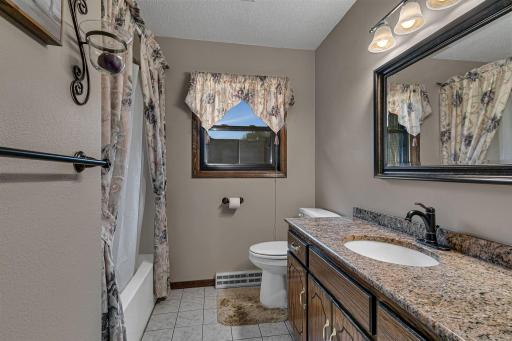 1508 Prairie Hill Road, Saint Cloud, MN 56301