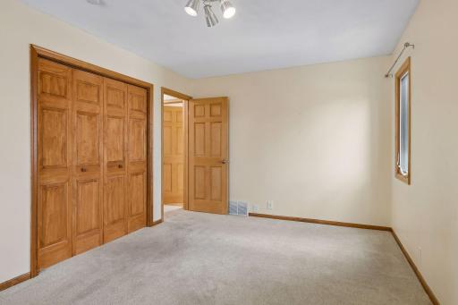 8817 Westmoreland Lane, Minneapolis, MN 55426