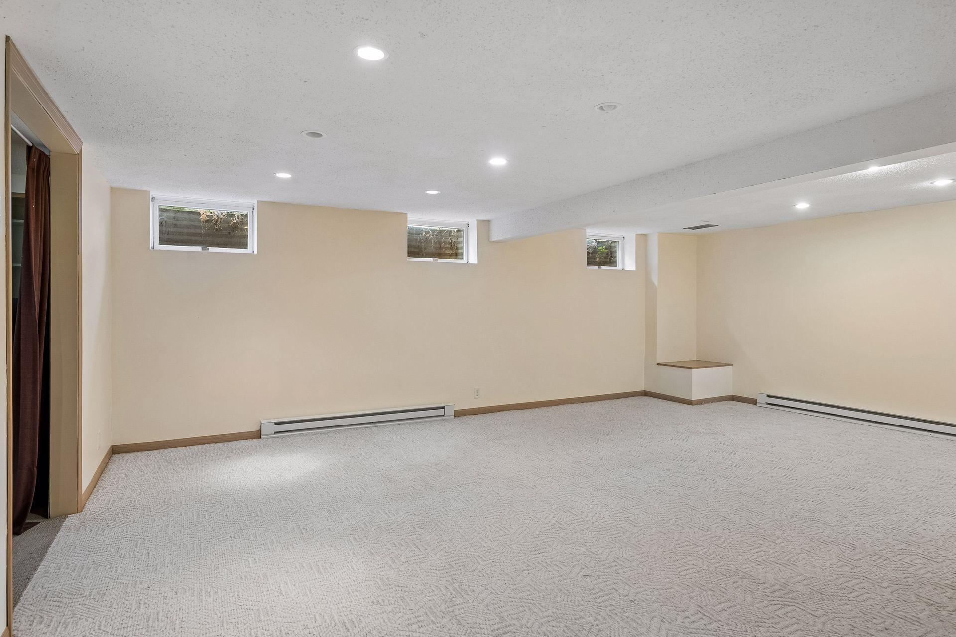 Basement: Recreation Room.jpg