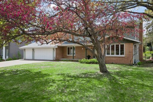 Westwood Hills is an inviting and well-established neighborhood!
