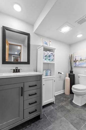 4324 Lake Point Court, Saint Paul, MN 55126