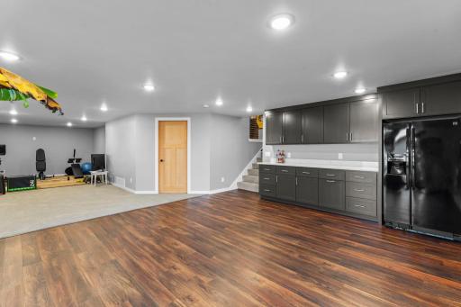 4324 Lake Point Court, Saint Paul, MN 55126