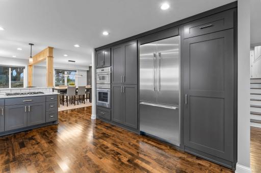 4324 Lake Point Court, Saint Paul, MN 55126