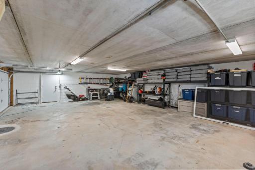 4324 Lake Point Court, Saint Paul, MN 55126