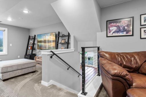 4324 Lake Point Court, Saint Paul, MN 55126