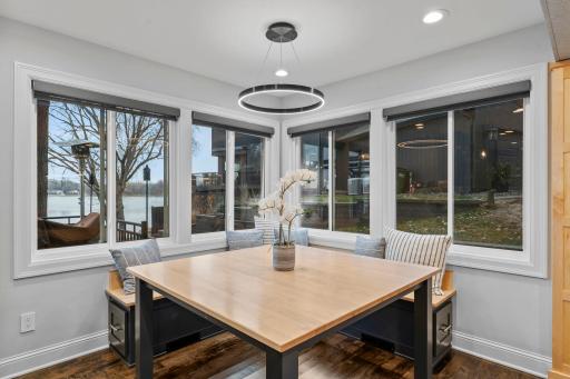 4324 Lake Point Court, Saint Paul, MN 55126