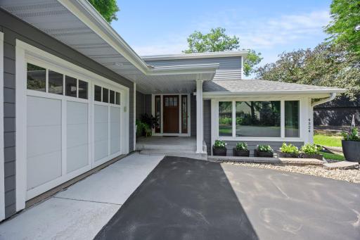 13-web-or-mls-4324 Lakepoint Ct Exteriors-17.jpg