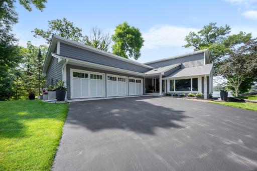 10-web-or-mls-4324 Lakepoint Ct Exteriors-8.jpg