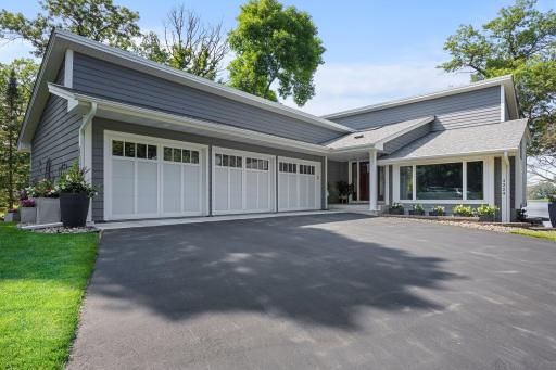 11-web-or-mls-4324 Lakepoint Ct Exteriors-11.jpg