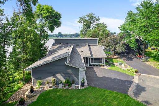 5-web-or-mls-4324 Lakepoint Ct Exteriors-70.jpg