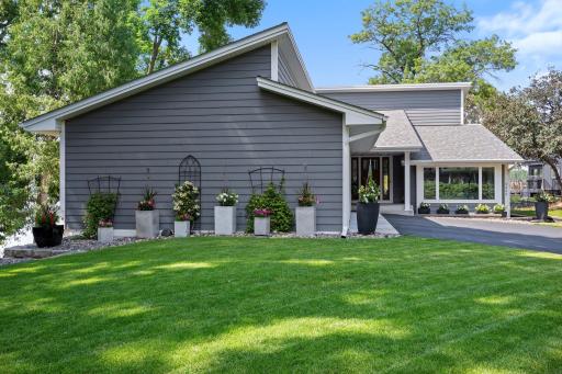8-web-or-mls-4324 Lakepoint Ct Exteriors-5.jpg