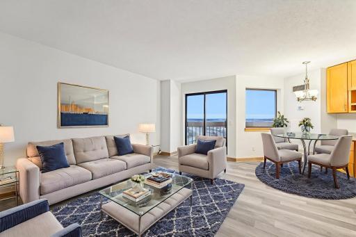 6-web-or-mls-10th St-S1811-004 virtually staged.jpeg