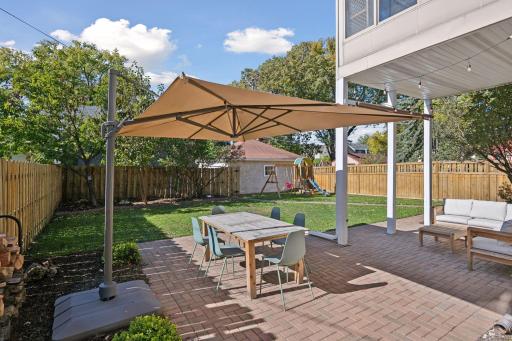 Fully fenced backyard, great for enteraining