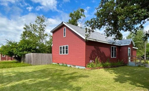 601 1st Street S, Karlstad, MN 56732