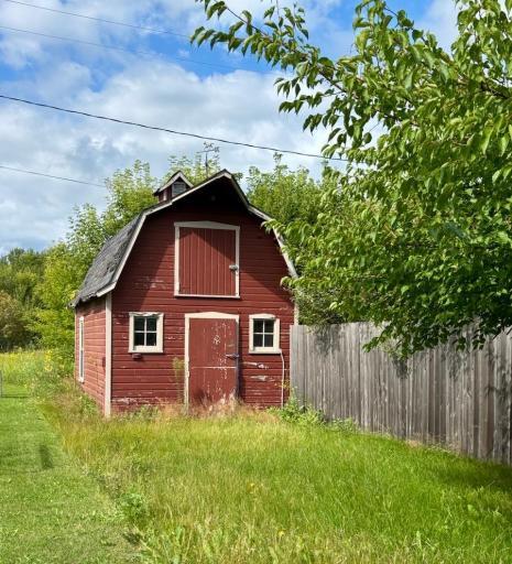 601 1st Street S, Karlstad, MN 56732