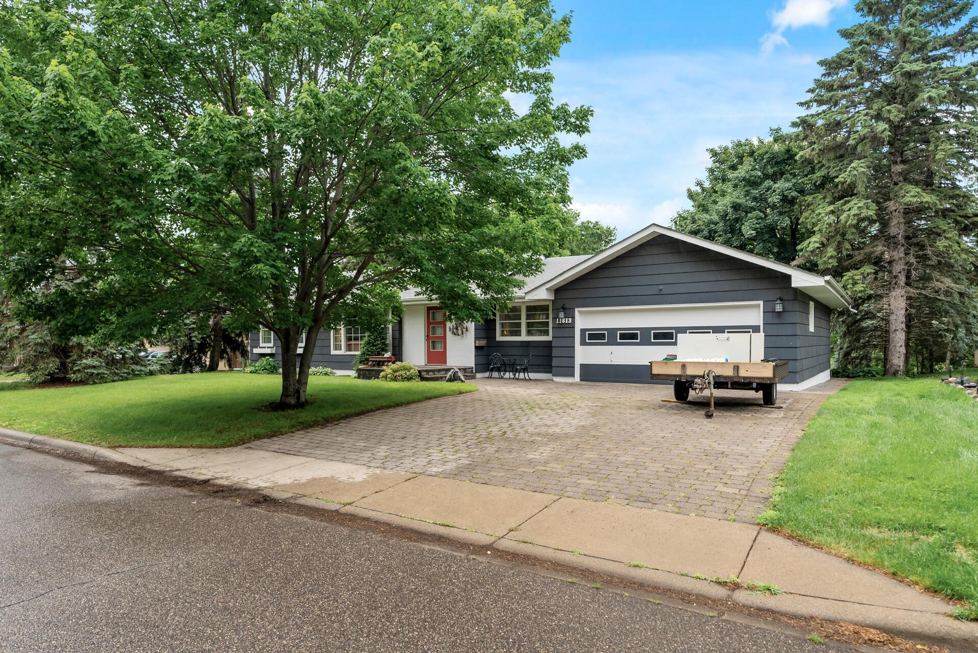 Paver driveway