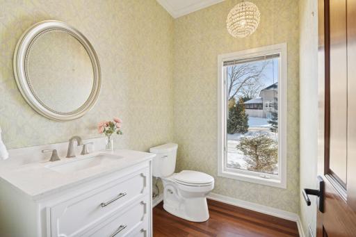 5600 Parkwood Lane, Edina, MN 55436