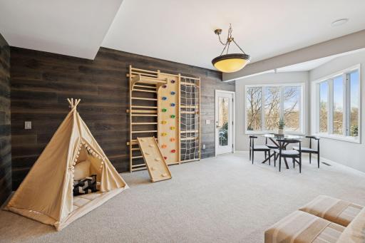 5600 Parkwood Lane, Edina, MN 55436