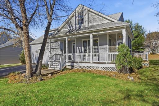 2711 Snowdrift Circle E, Saint Paul, MN 55119