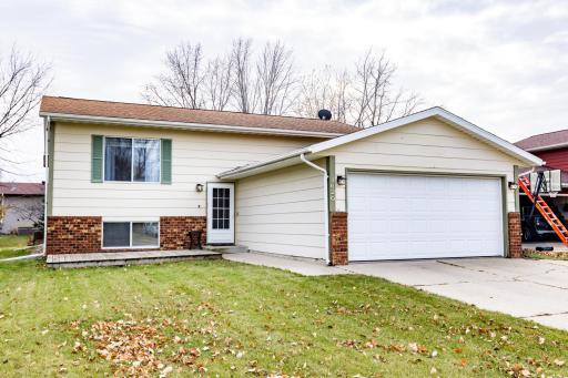 1620 36th Avenue S, Fargo, ND 58104