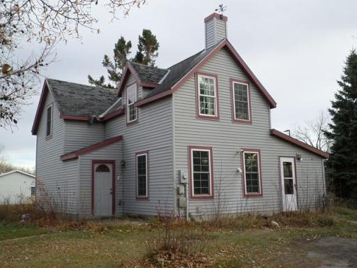 203 Kendall Avenue S, Thief River Falls, MN 56701