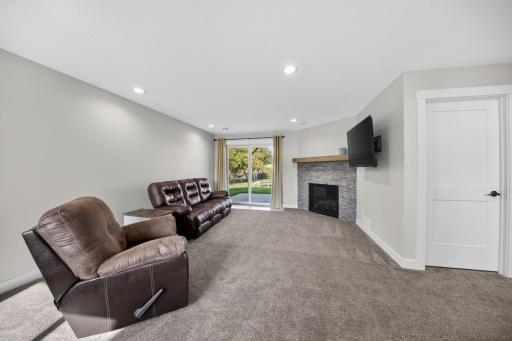 2221 Petersen Drive NW, Stewartville, MN 55976