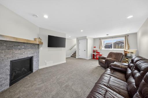2221 Petersen Drive NW, Stewartville, MN 55976