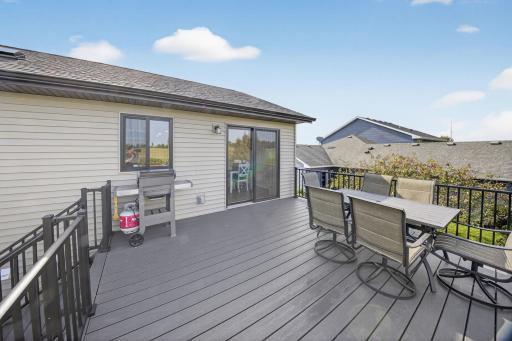2221 Petersen Drive NW, Stewartville, MN 55976