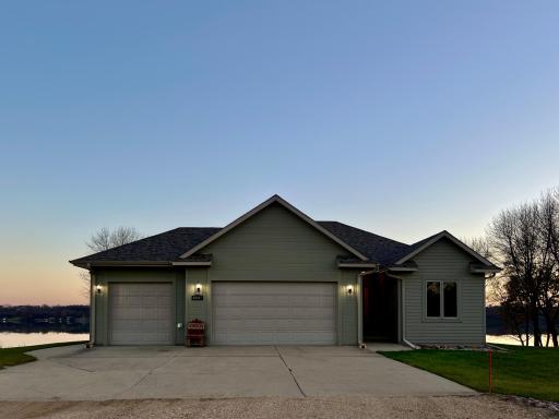 83987 Ridge Creek Dr, Clinton, MN 56278