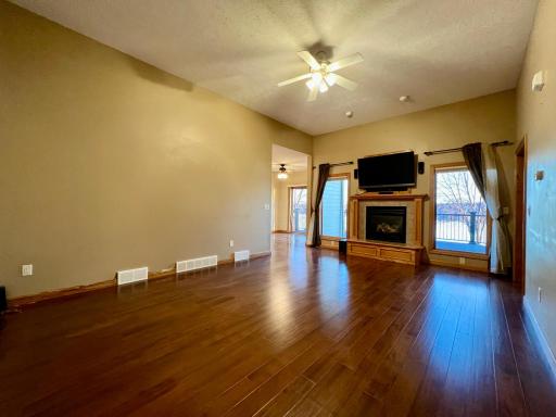 83987 Ridge Creek Dr, Clinton, MN 56278