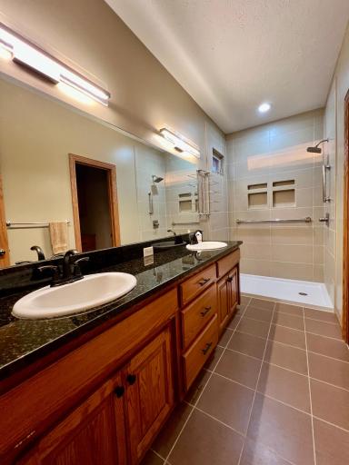 83987 Ridge Creek Dr, Clinton, MN 56278