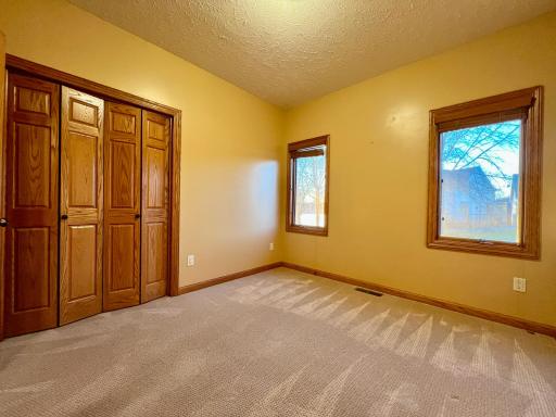 83987 Ridge Creek Dr, Clinton, MN 56278