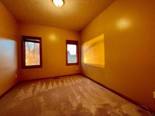 83987 Ridge Creek Dr, Clinton, MN 56278