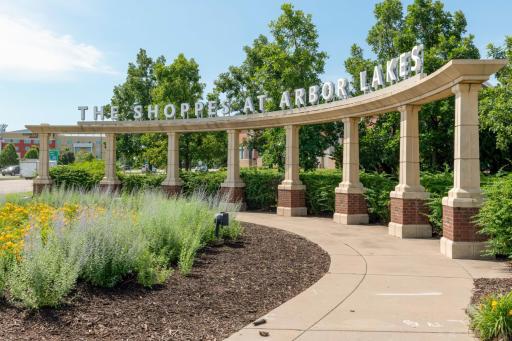 8405 Norwood Lane N, Maple Grove, MN 55369