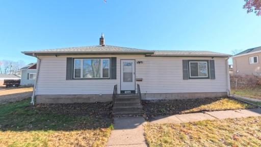 1664 Barclay Street, Saint Paul, MN 55106