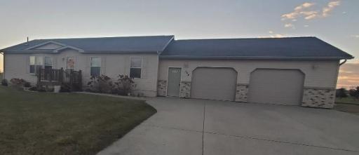 154 Pond Drive, Jackson, MN 56143