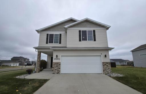 1591 35th Avenue S, Moorhead, MN 56560