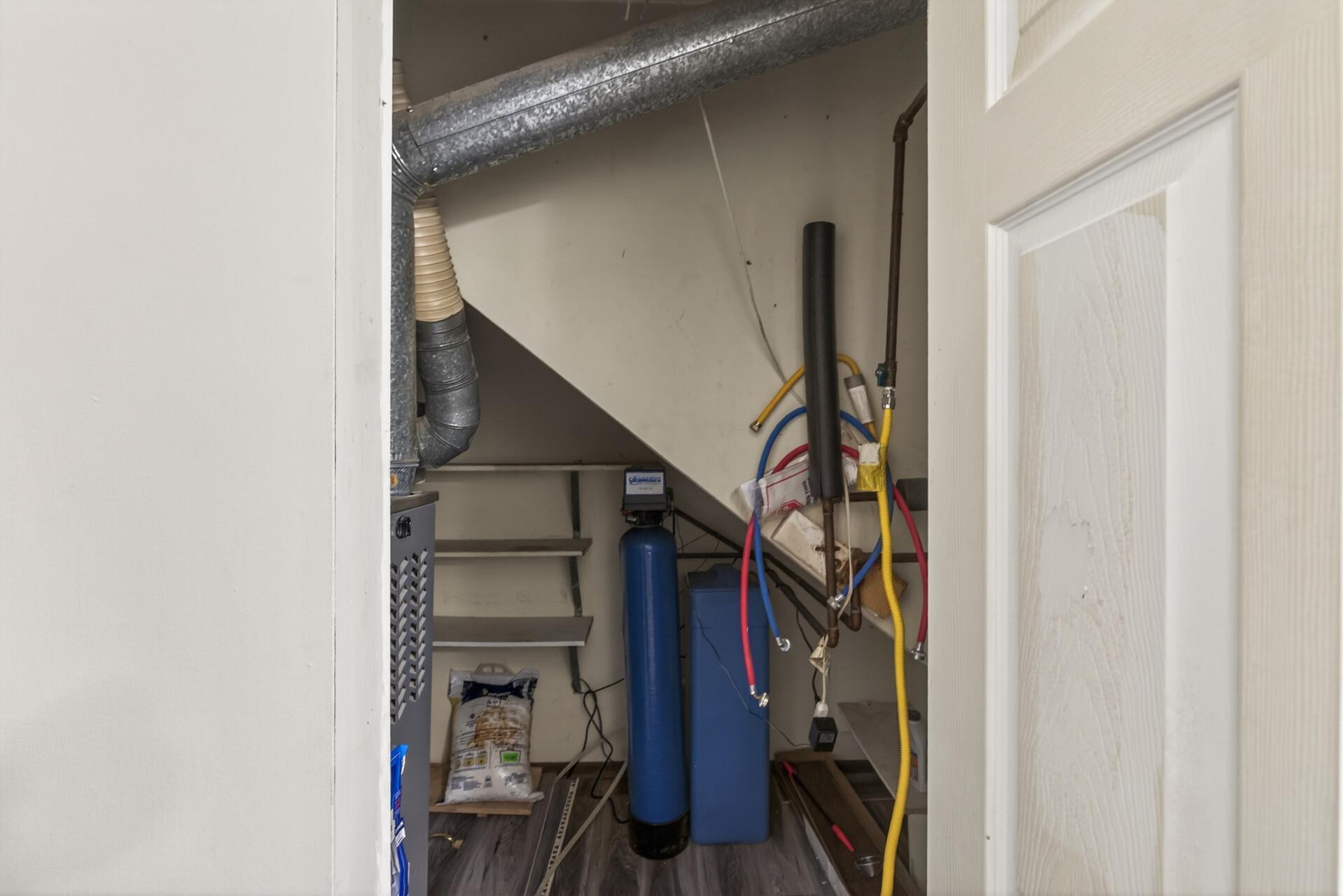 51_605_E_Portland24 (1)_mls.jpg