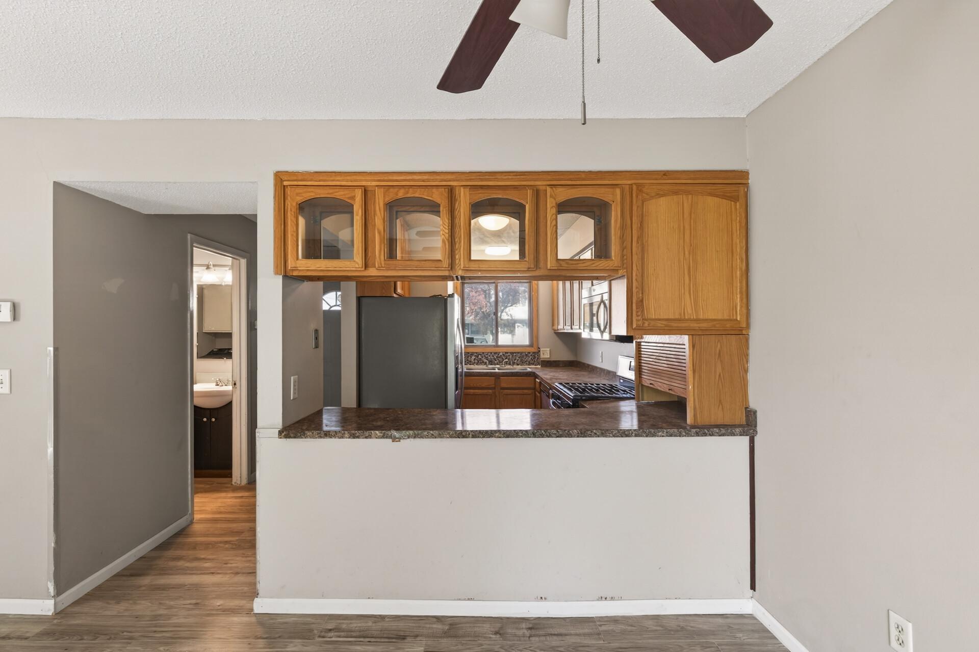 37_605_E_Portland10 (1)_mls.jpg