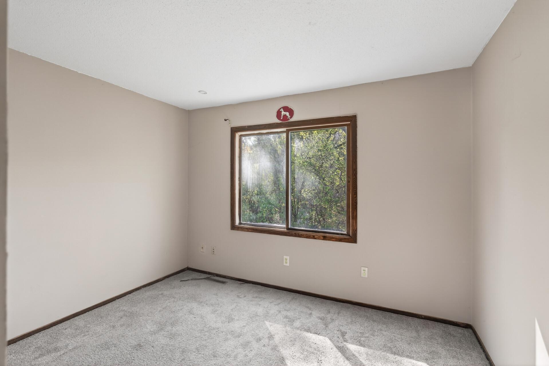 44_605_E_Portland17 (1)_mls.jpg