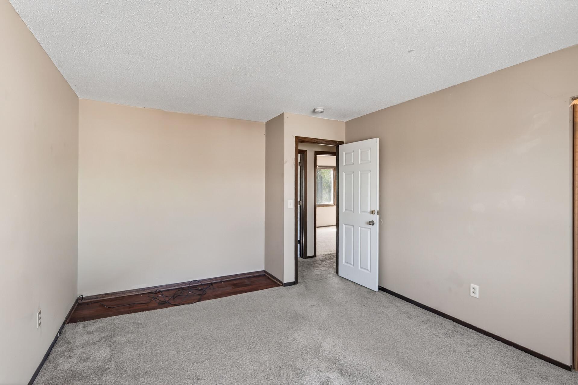 46_605_E_Portland19 (1)_mls.jpg