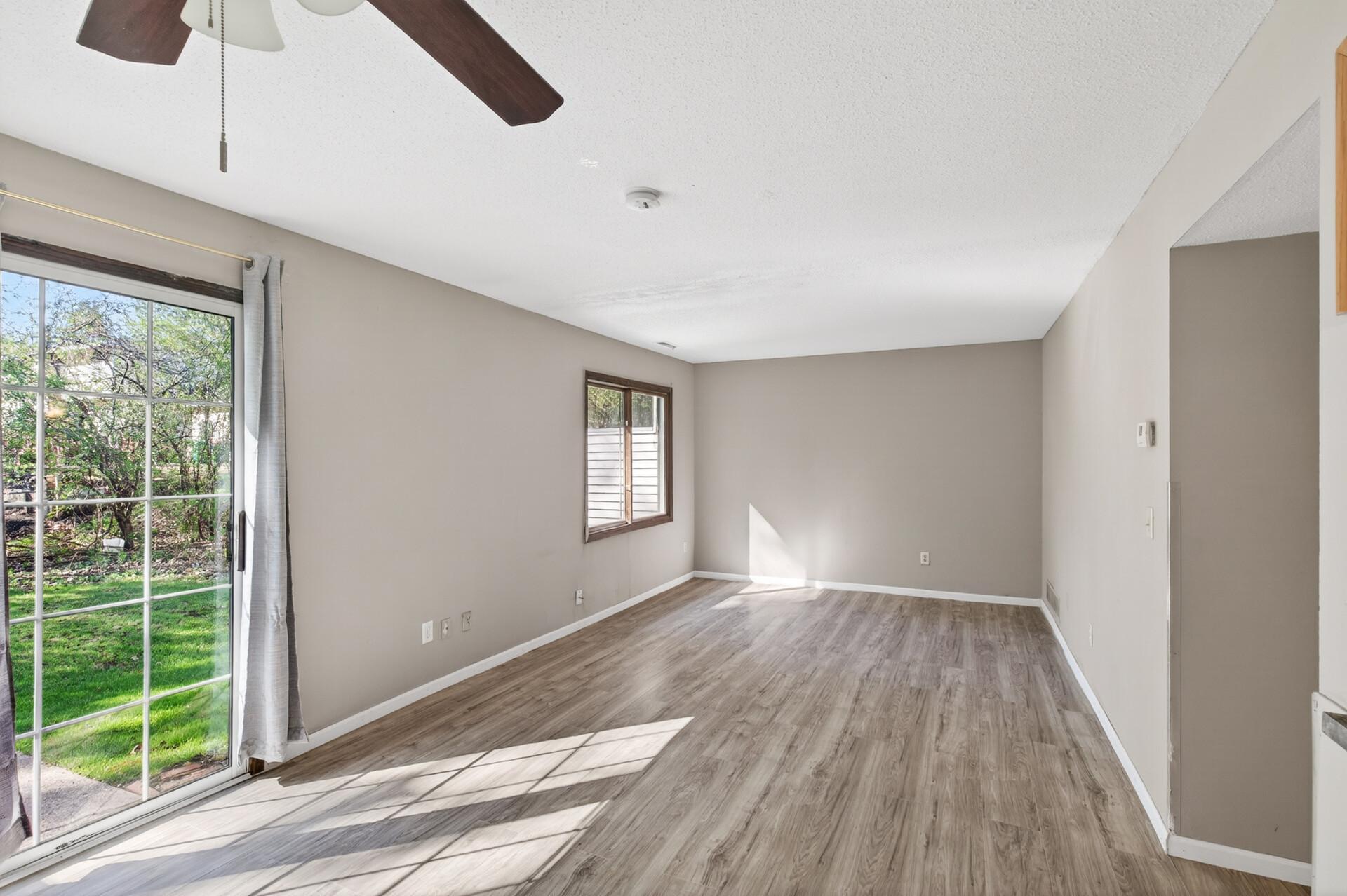 35_605_E_Portland8 (1)_mls.jpg