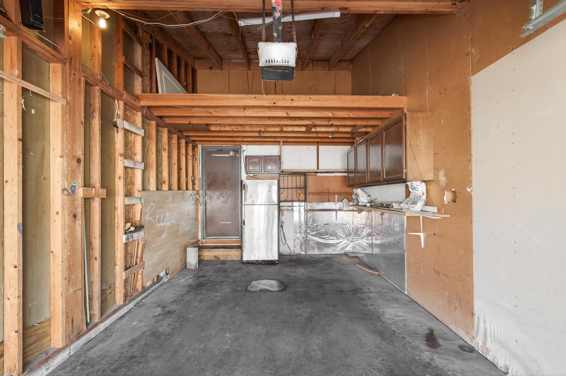 52_605_E_Portland25 (1)_mls.jpg