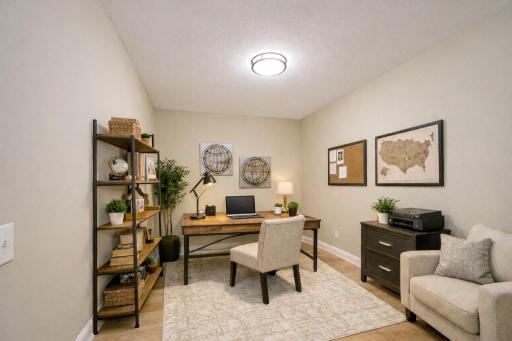 Flex room, perfect as an office, den, or an unconforming bedroom.