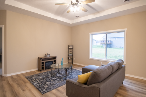 870 Bucknell Lane SE, Stewartville, MN 55976