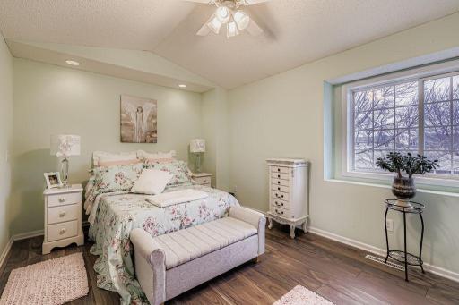 7635 Palisades Avenue NE, Elk River, MN 55330